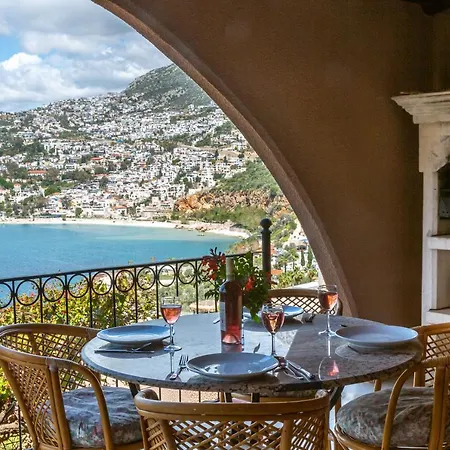 Patara Club 143 فيلة